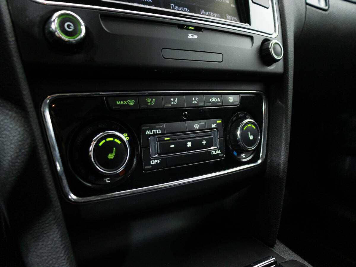 Купить Skoda Superb с пробегом. Фото: #15