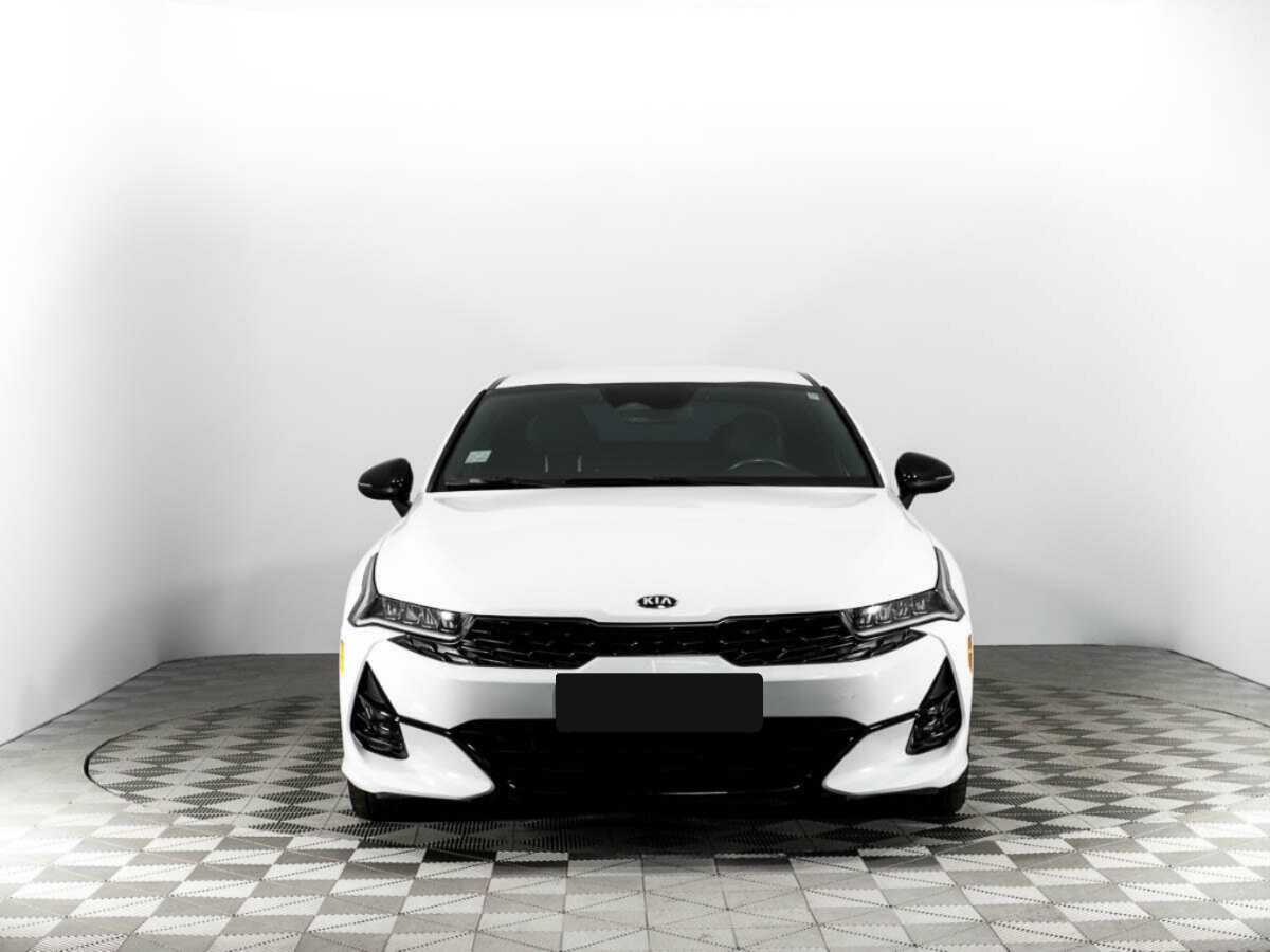 Купить Kia K5 с пробегом. Фото: #1