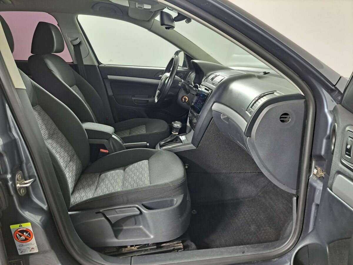 Купить Skoda Octavia с пробегом. Фото: #6