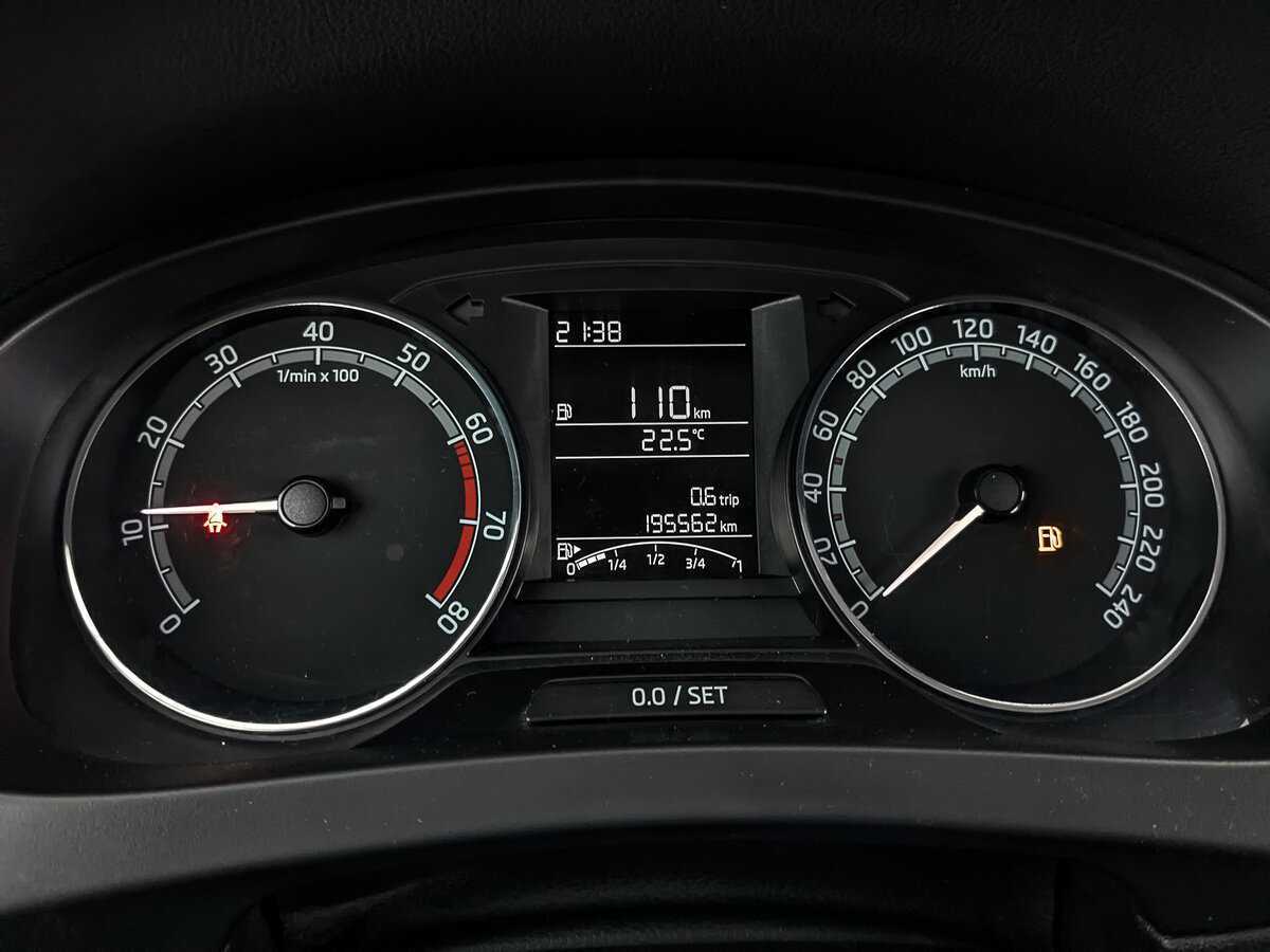 Купить Skoda Rapid с пробегом. Фото: #14