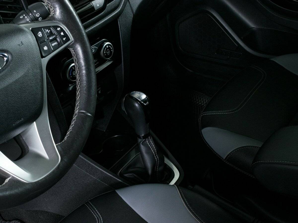 Купить Lada (ВАЗ) XRAY с пробегом. Фото: #14