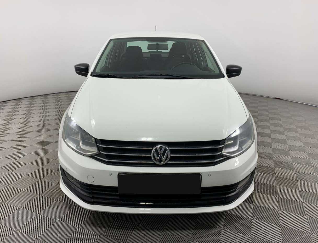 Купить Volkswagen Polo с пробегом. Фото: #1