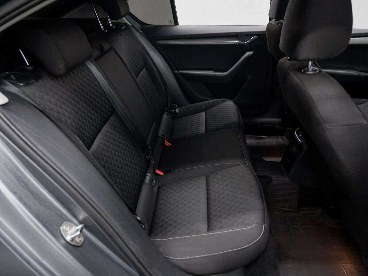 Купить Skoda Octavia с пробегом. Фото: #5
