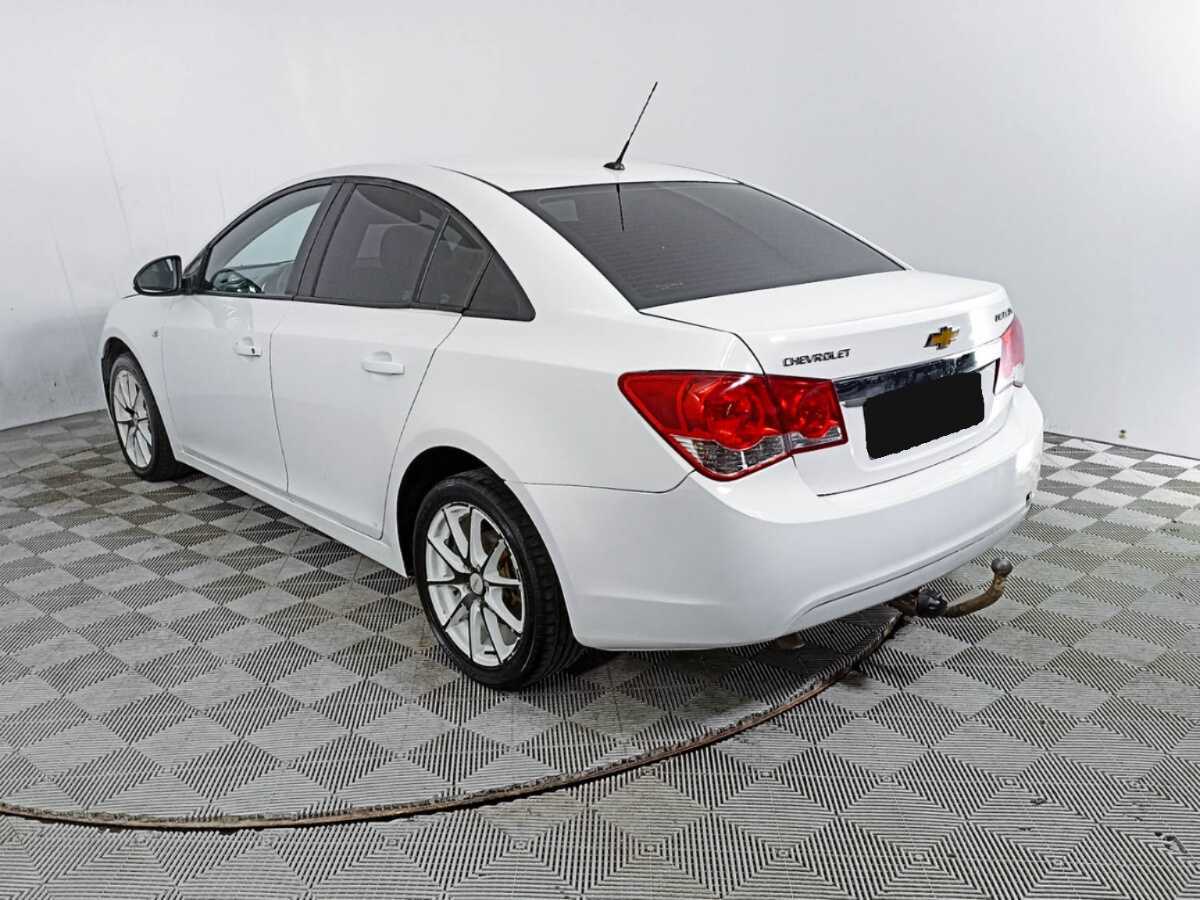 Купить Chevrolet Cruze с пробегом. Фото: #6