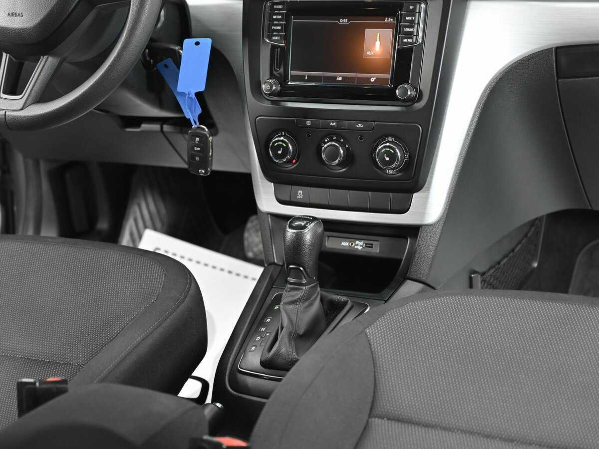 Купить Skoda Yeti с пробегом. Фото: #8