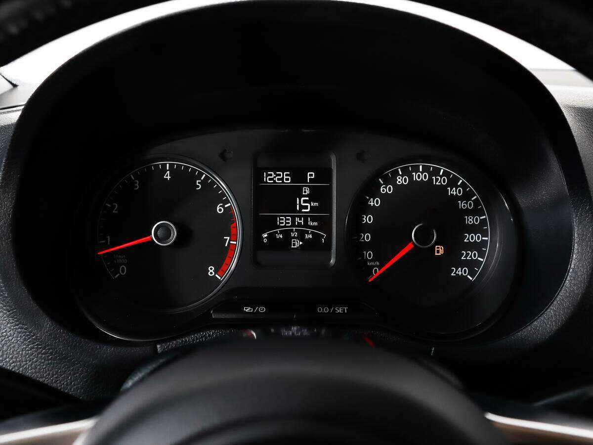 Купить Volkswagen Polo с пробегом. Фото: #14