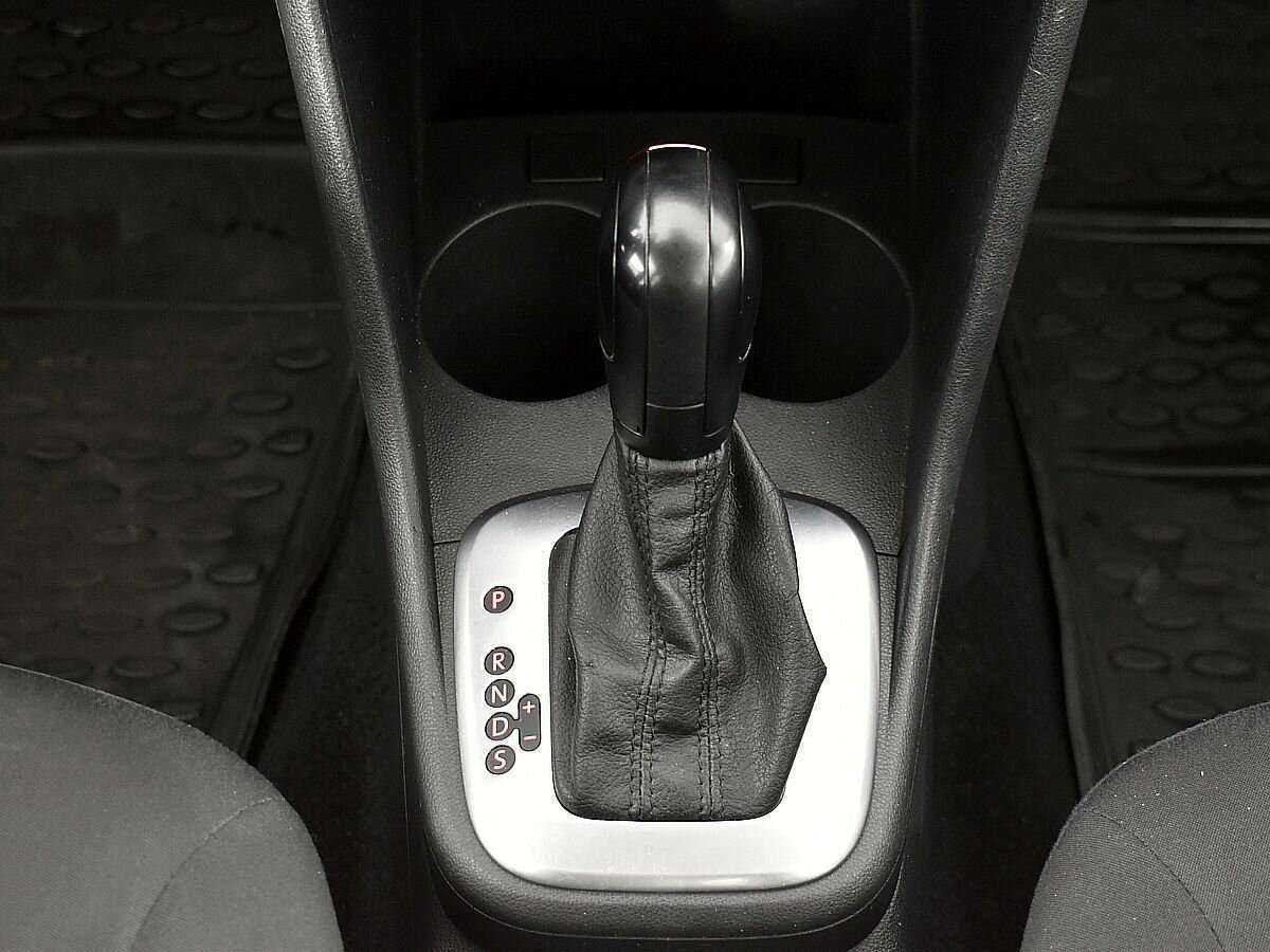 Купить Volkswagen Polo с пробегом. Фото: #11