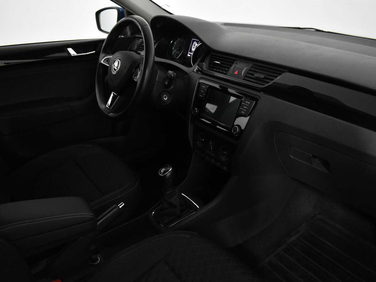 Купить Skoda Rapid с пробегом. Фото: #9