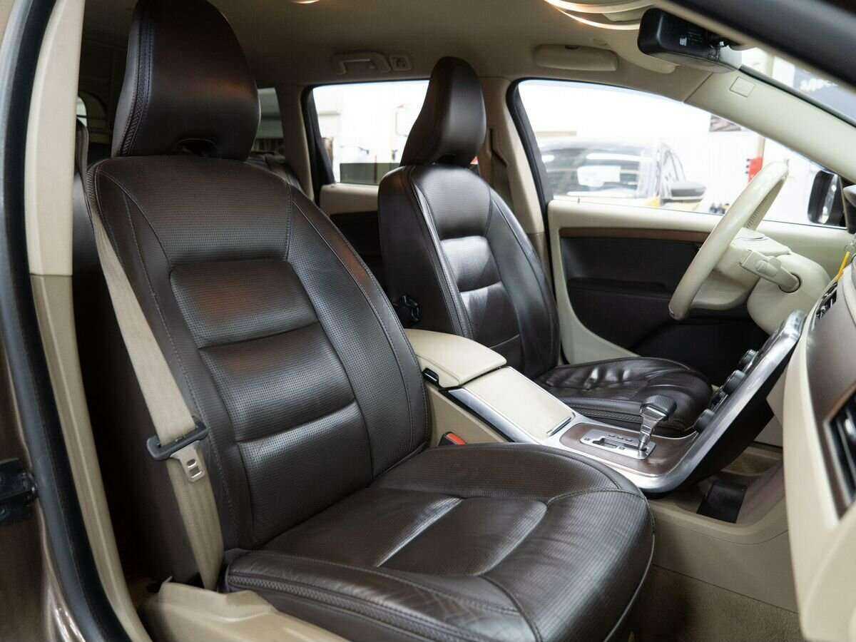 Купить Volvo XC70 с пробегом. Фото: #9