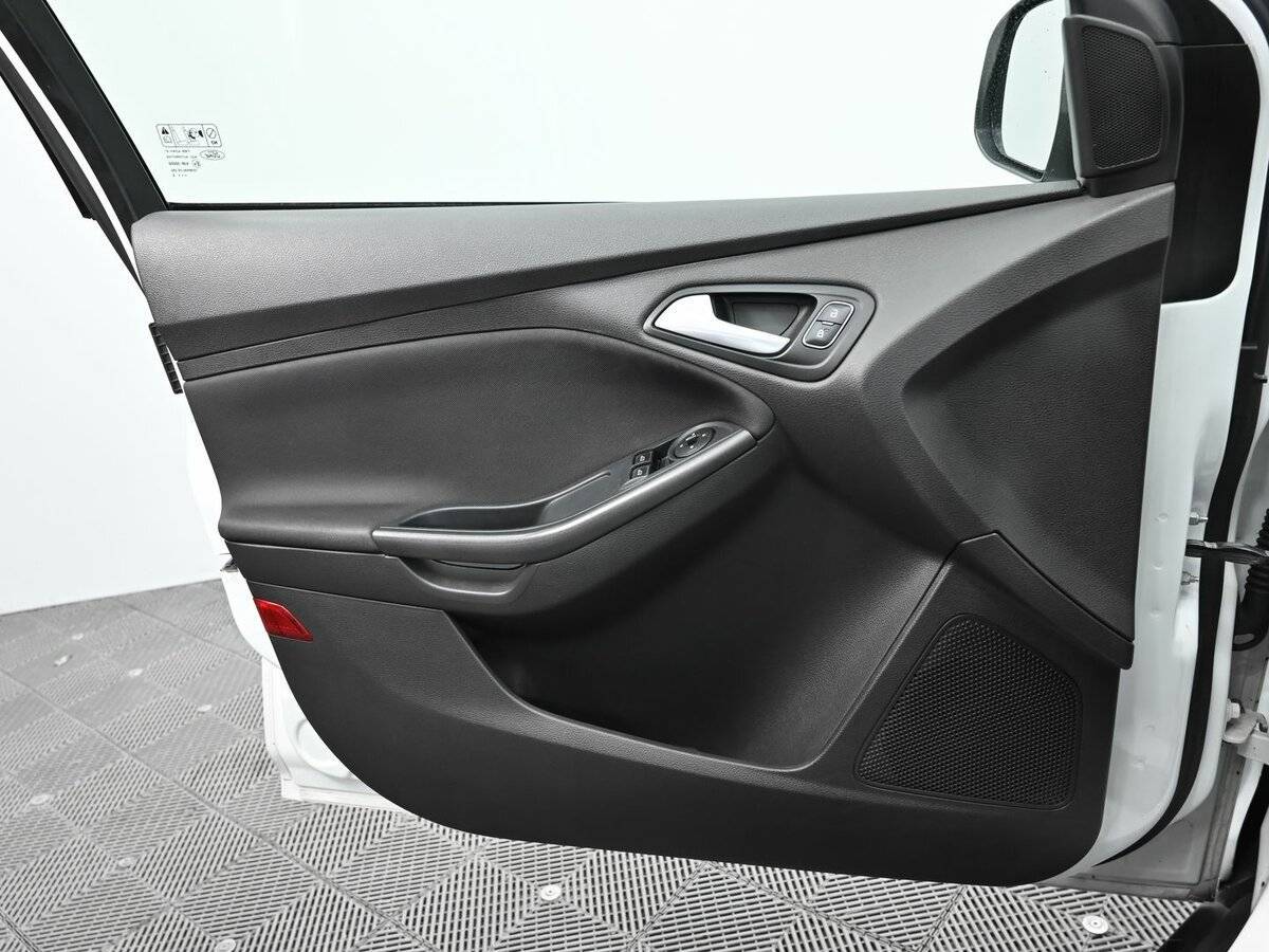 Купить Ford Focus с пробегом. Фото: #6
