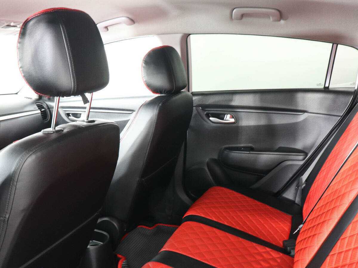 Купить Kia Rio с пробегом. Фото: #9