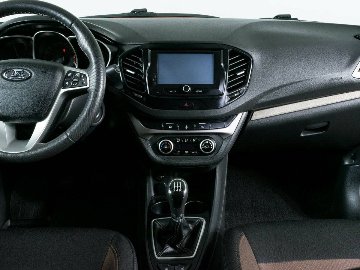 Купить Lada (ВАЗ) Vesta с пробегом. Фото: #8