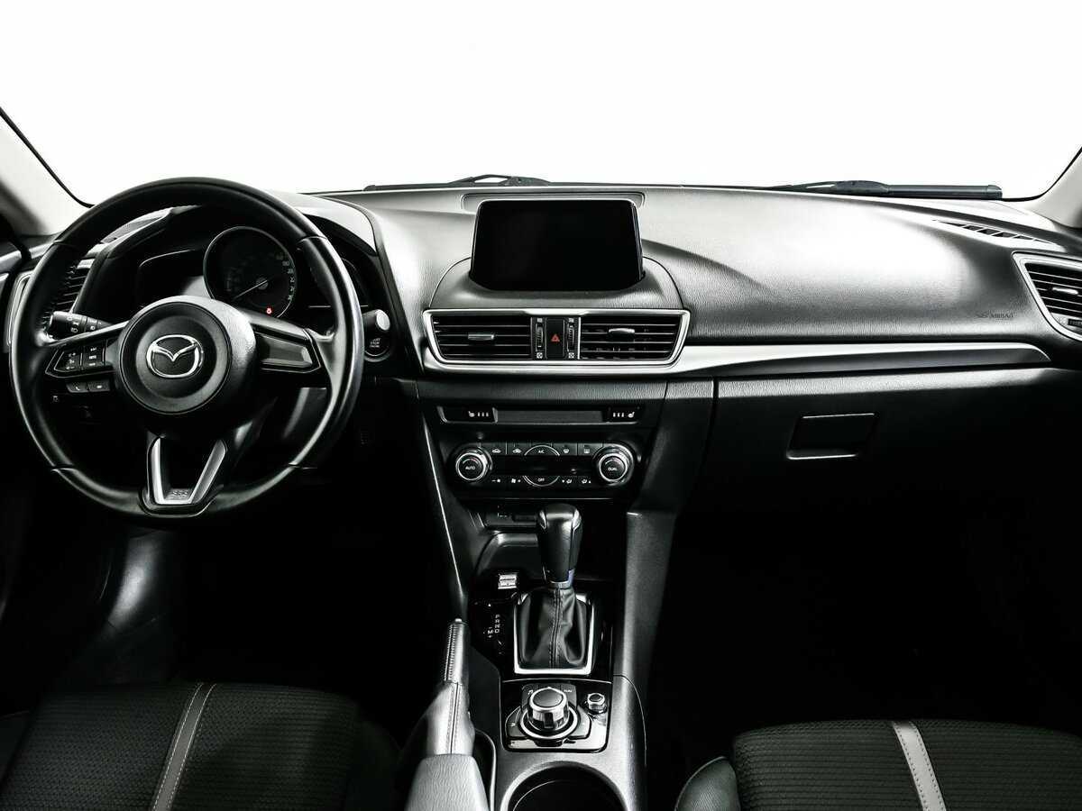 Купить Mazda 3 с пробегом. Фото: #10