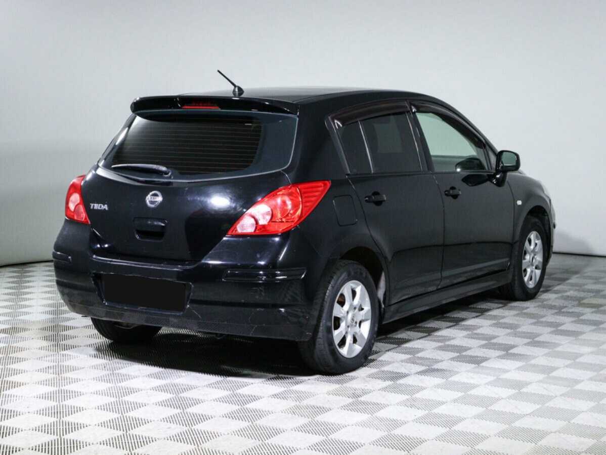 Купить Nissan Tiida с пробегом. Фото: #3