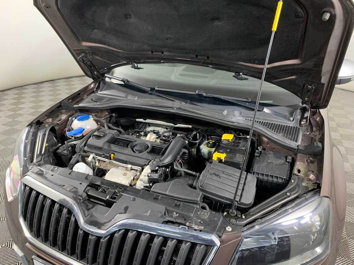 Купить Skoda Yeti с пробегом. Фото: #10