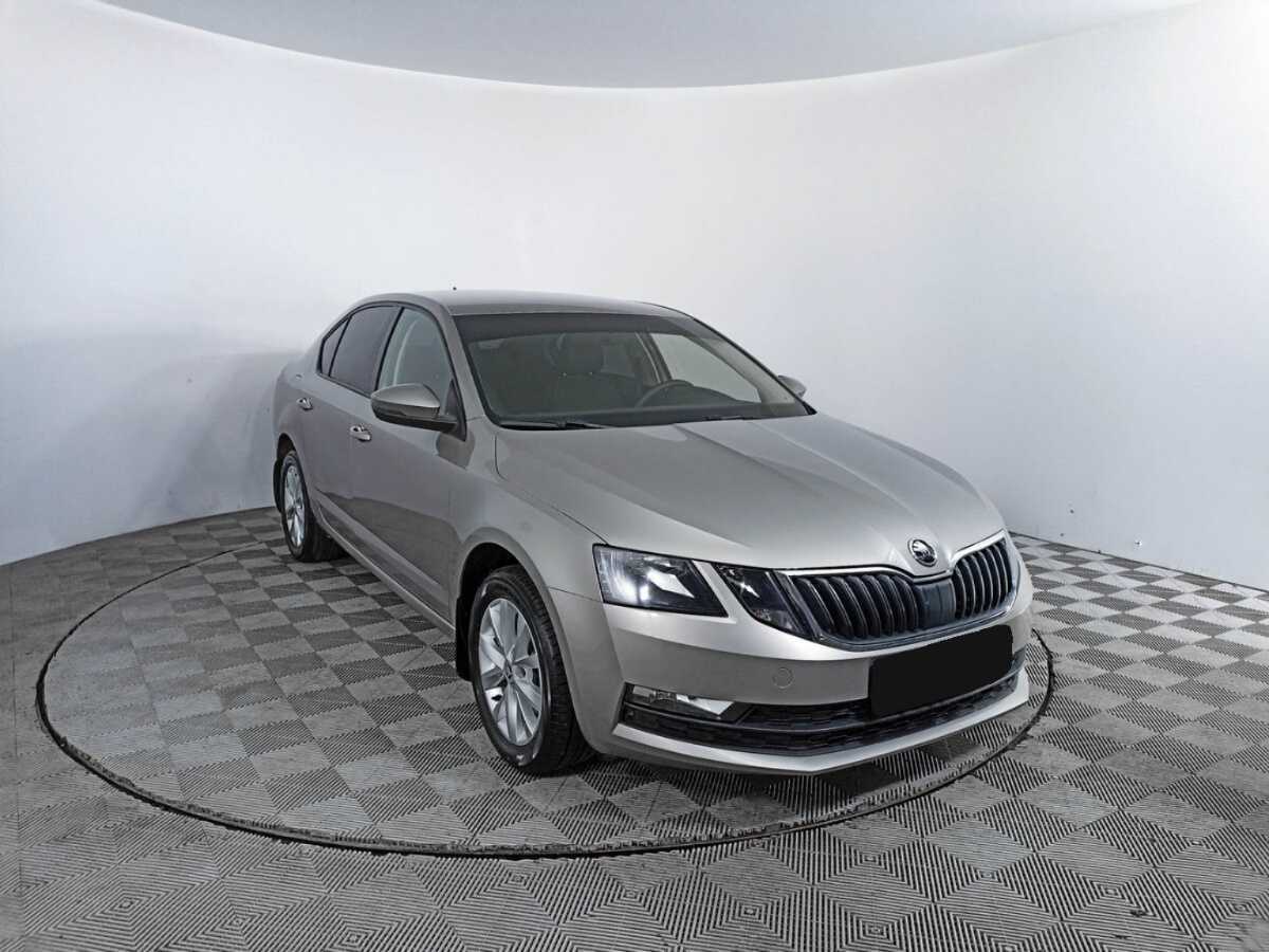Купить Skoda Octavia с пробегом. Фото: #2
