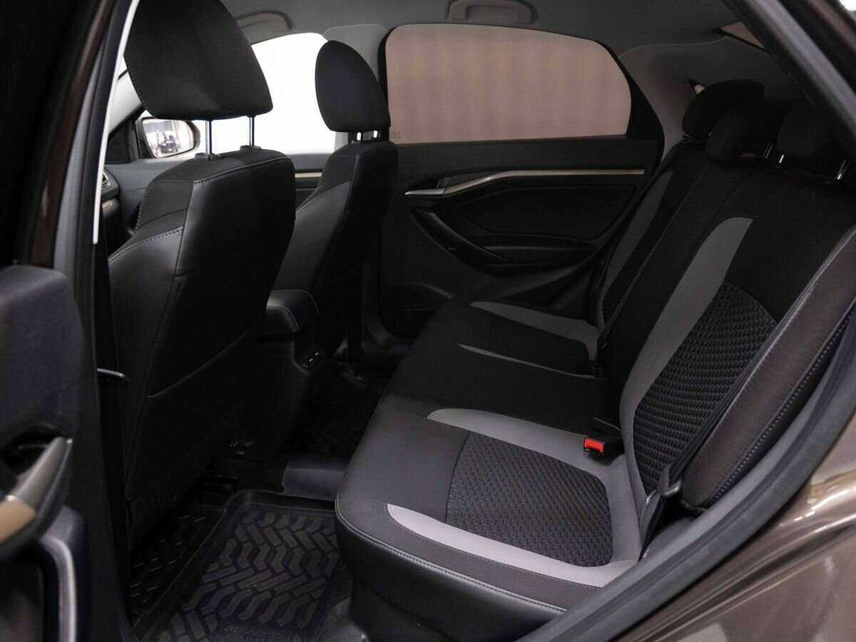 Купить Lada (ВАЗ) Vesta с пробегом. Фото: #10