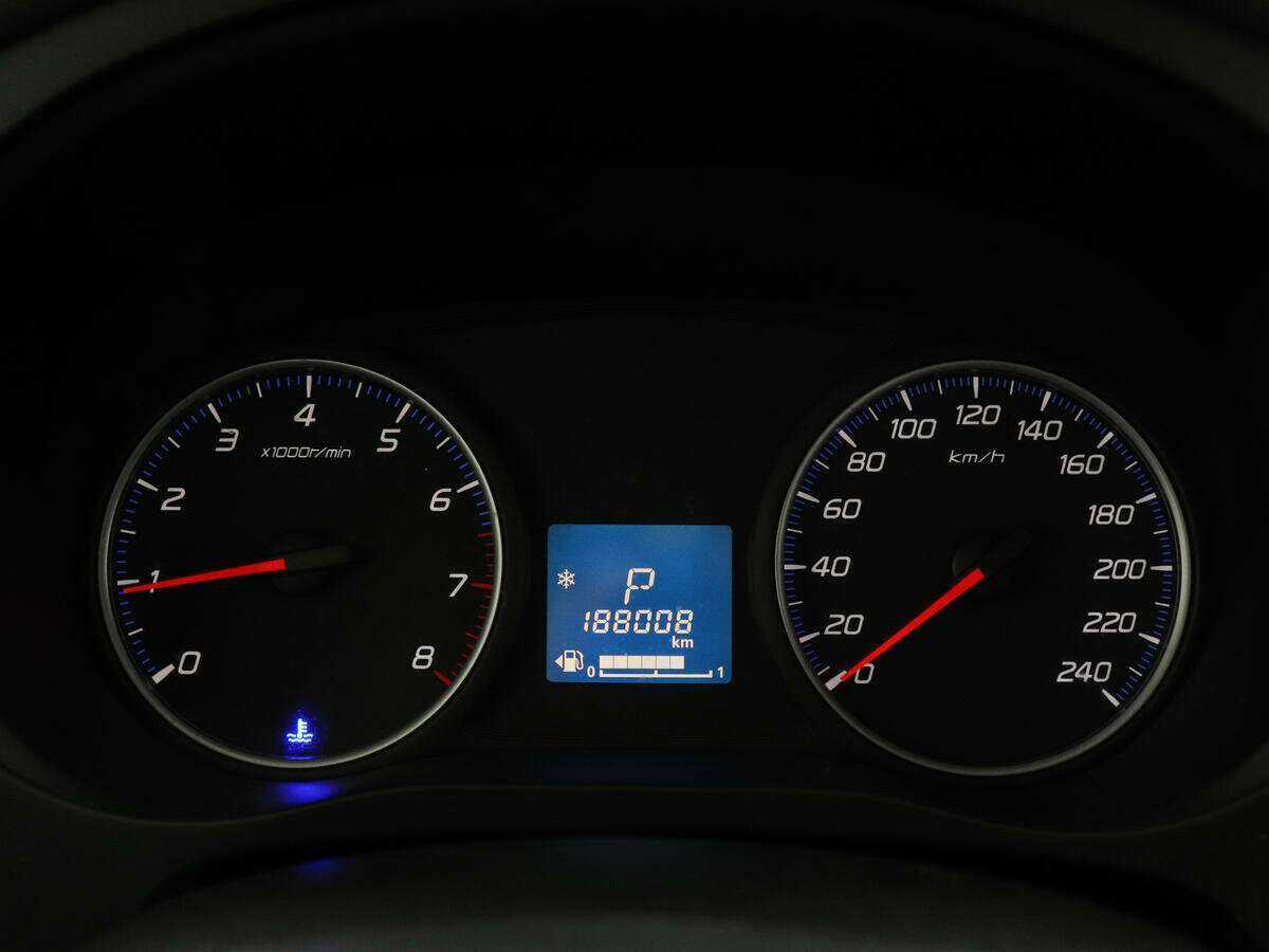 Купить Mitsubishi Outlander с пробегом. Фото: #10