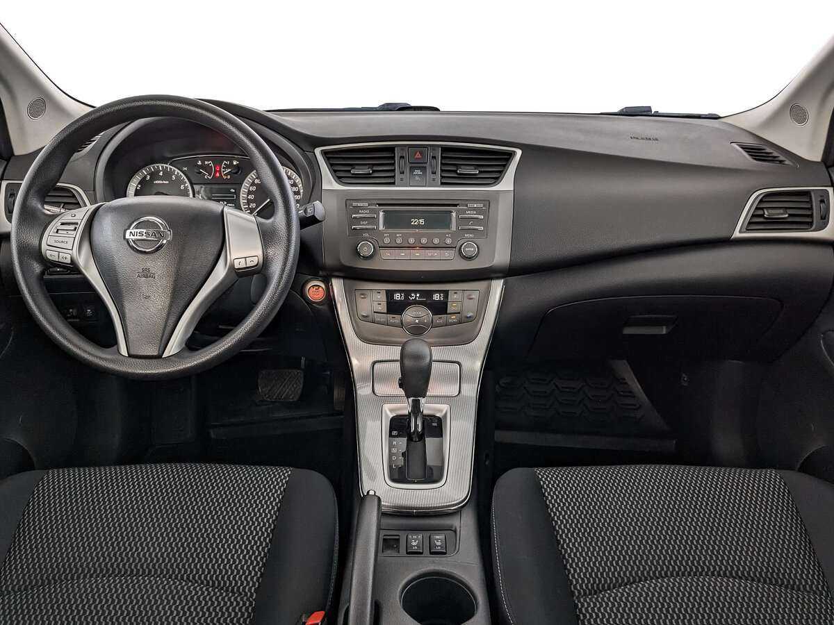 Купить Nissan Tiida с пробегом. Фото: #9