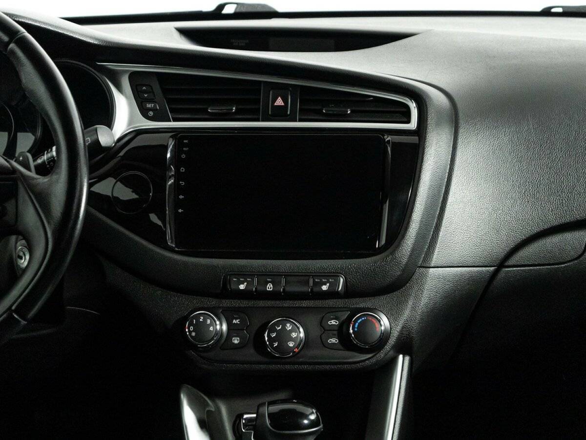 Купить Kia Ceed с пробегом. Фото: #13