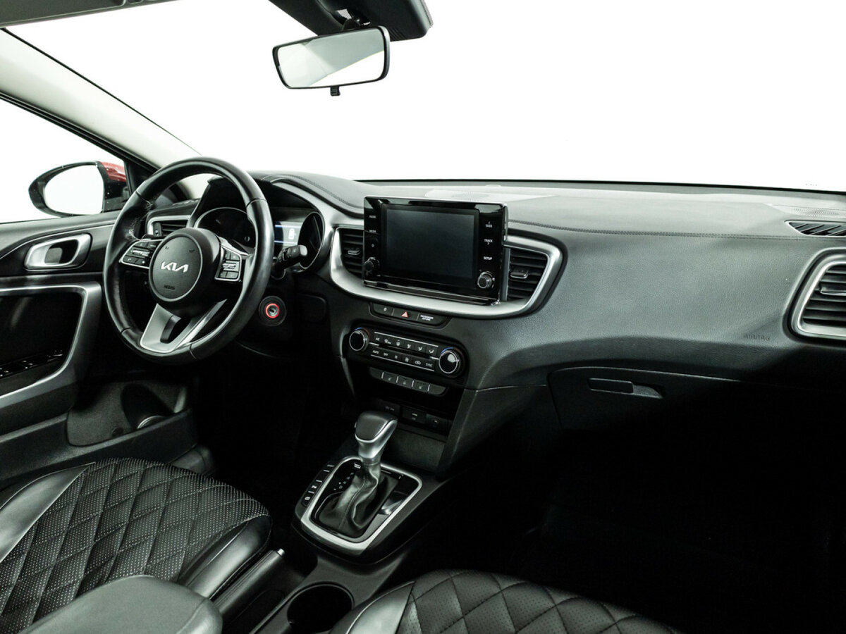 Купить Kia Ceed с пробегом. Фото: #8