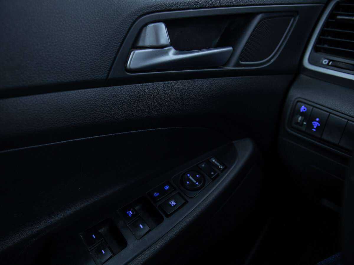 Купить Hyundai Tucson с пробегом. Фото: #11