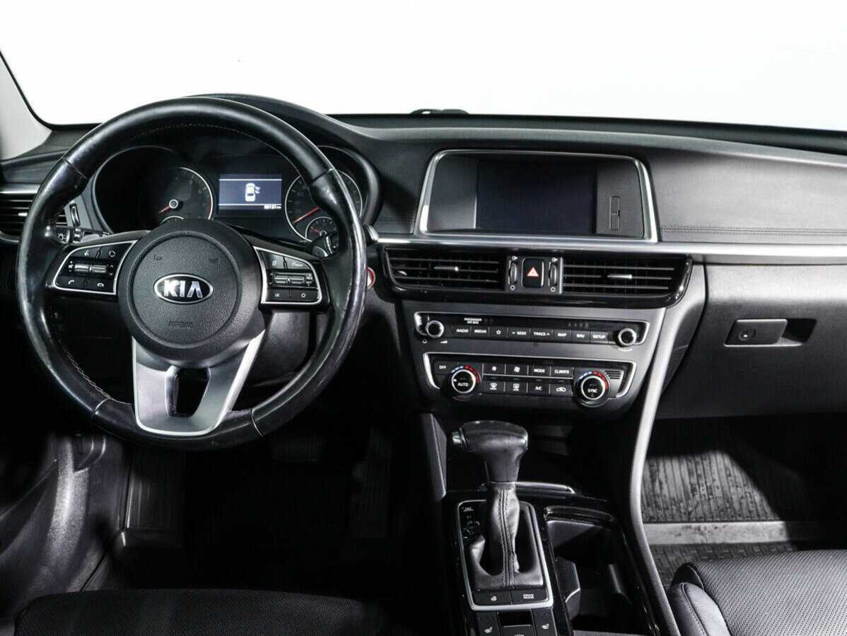 Купить Kia Optima с пробегом. Фото: #9