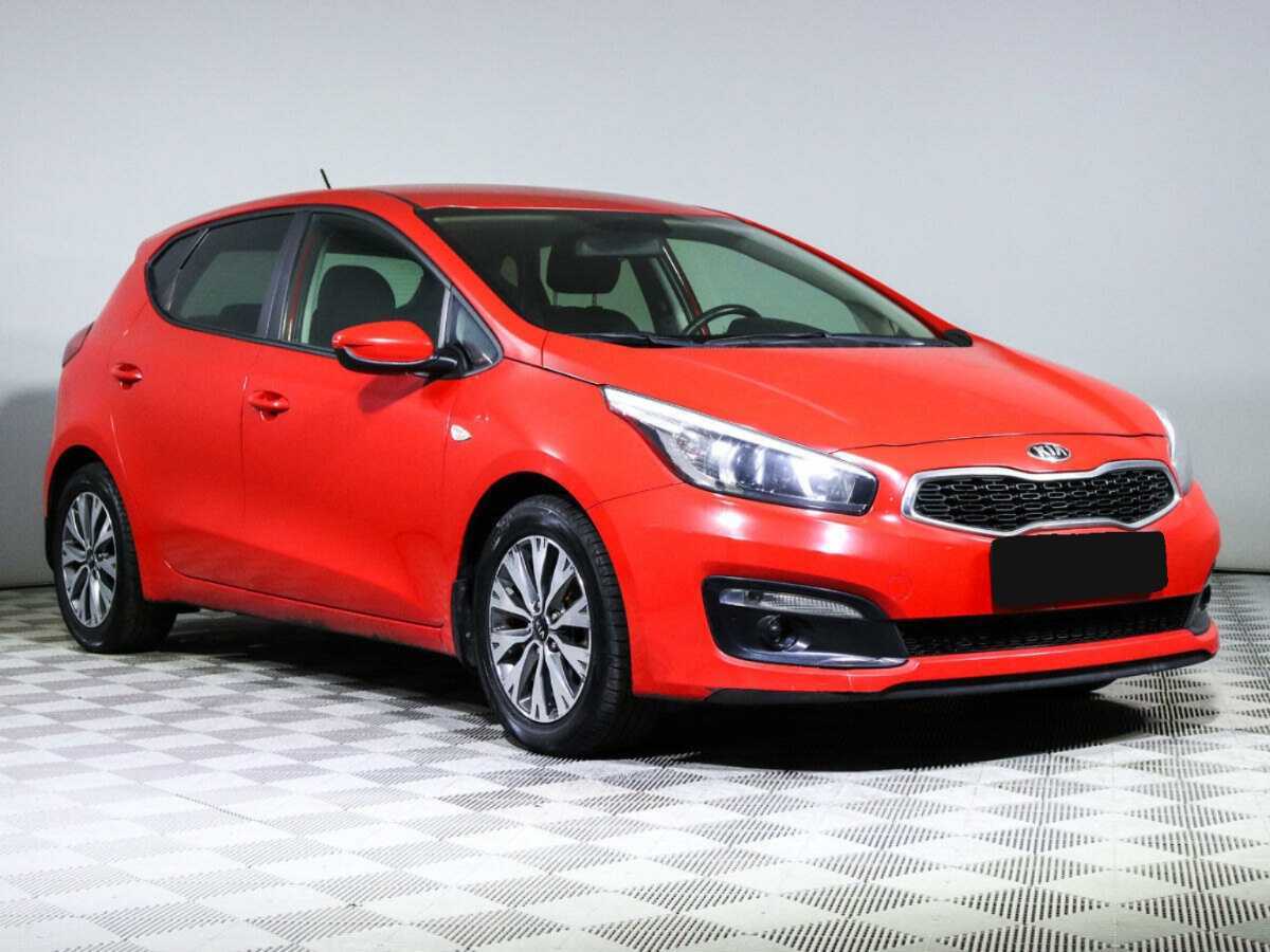 Купить Kia Ceed с пробегом. Фото: #2