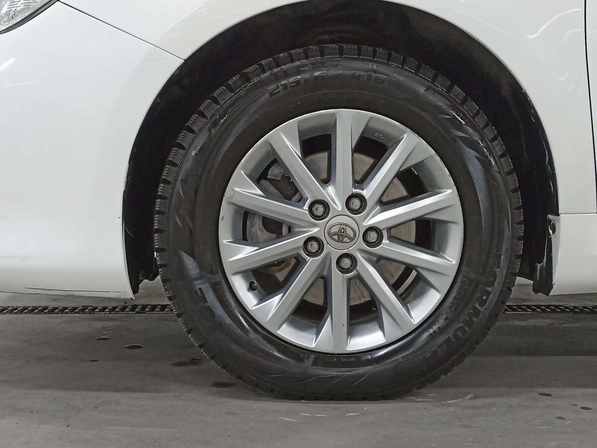 Купить Toyota Camry с пробегом. Фото: #16