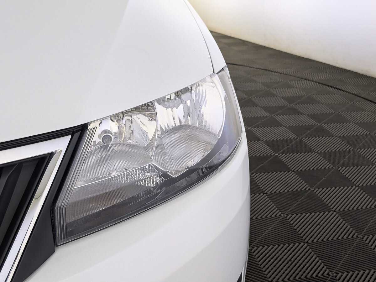 Купить Skoda Rapid с пробегом. Фото: #9