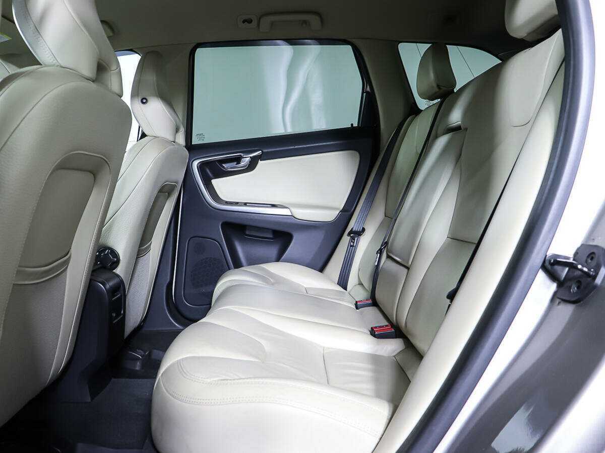 Купить Volvo XC60 с пробегом. Фото: #11