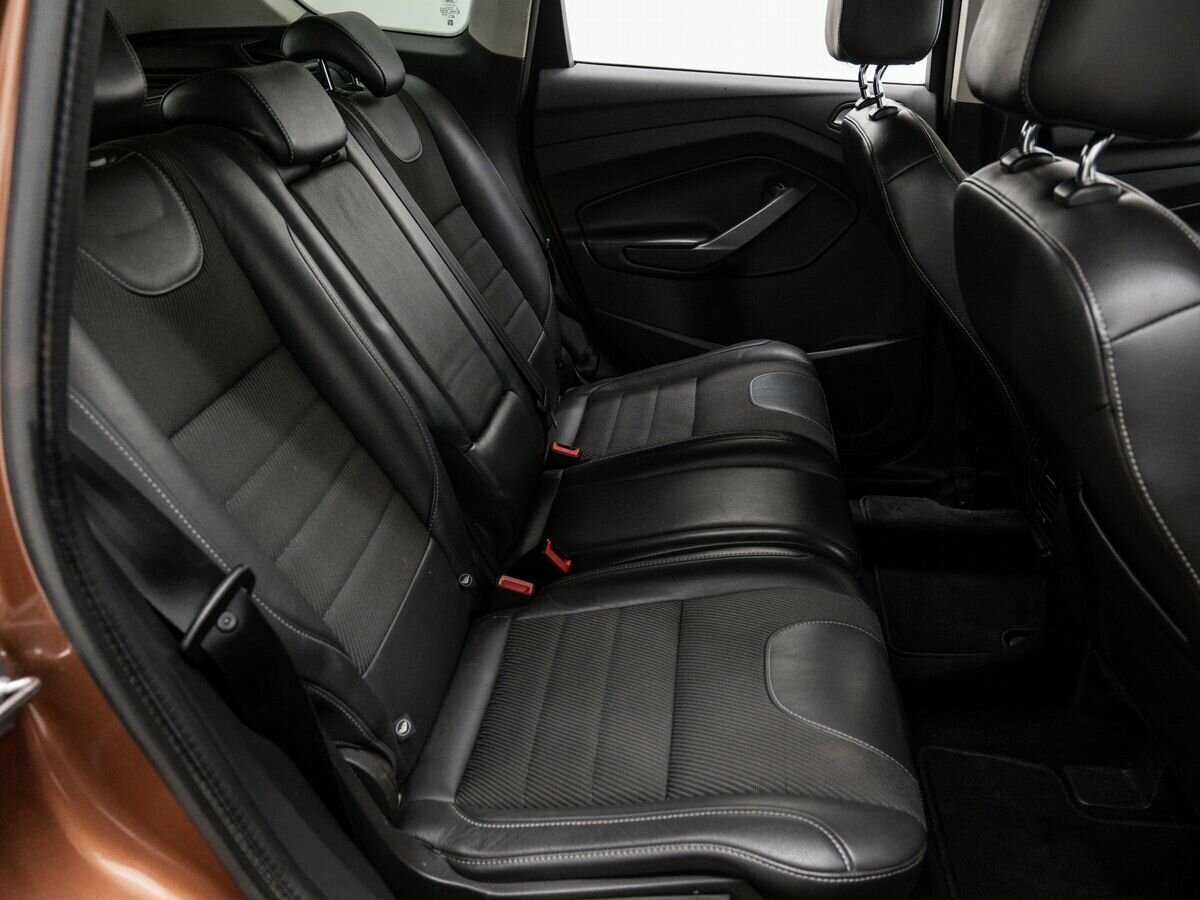 Купить Ford Kuga с пробегом. Фото: #9