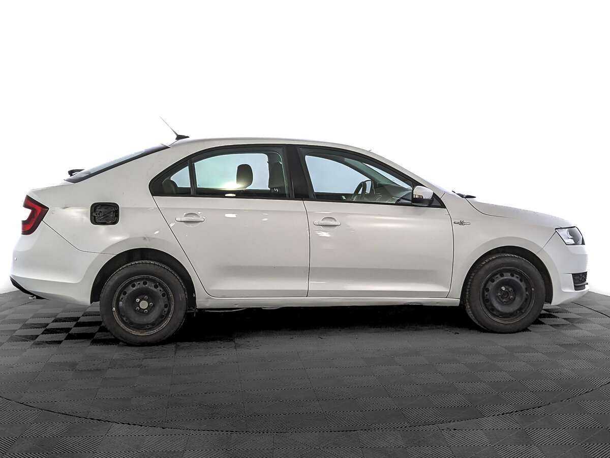 Купить Skoda Rapid с пробегом. Фото: #3
