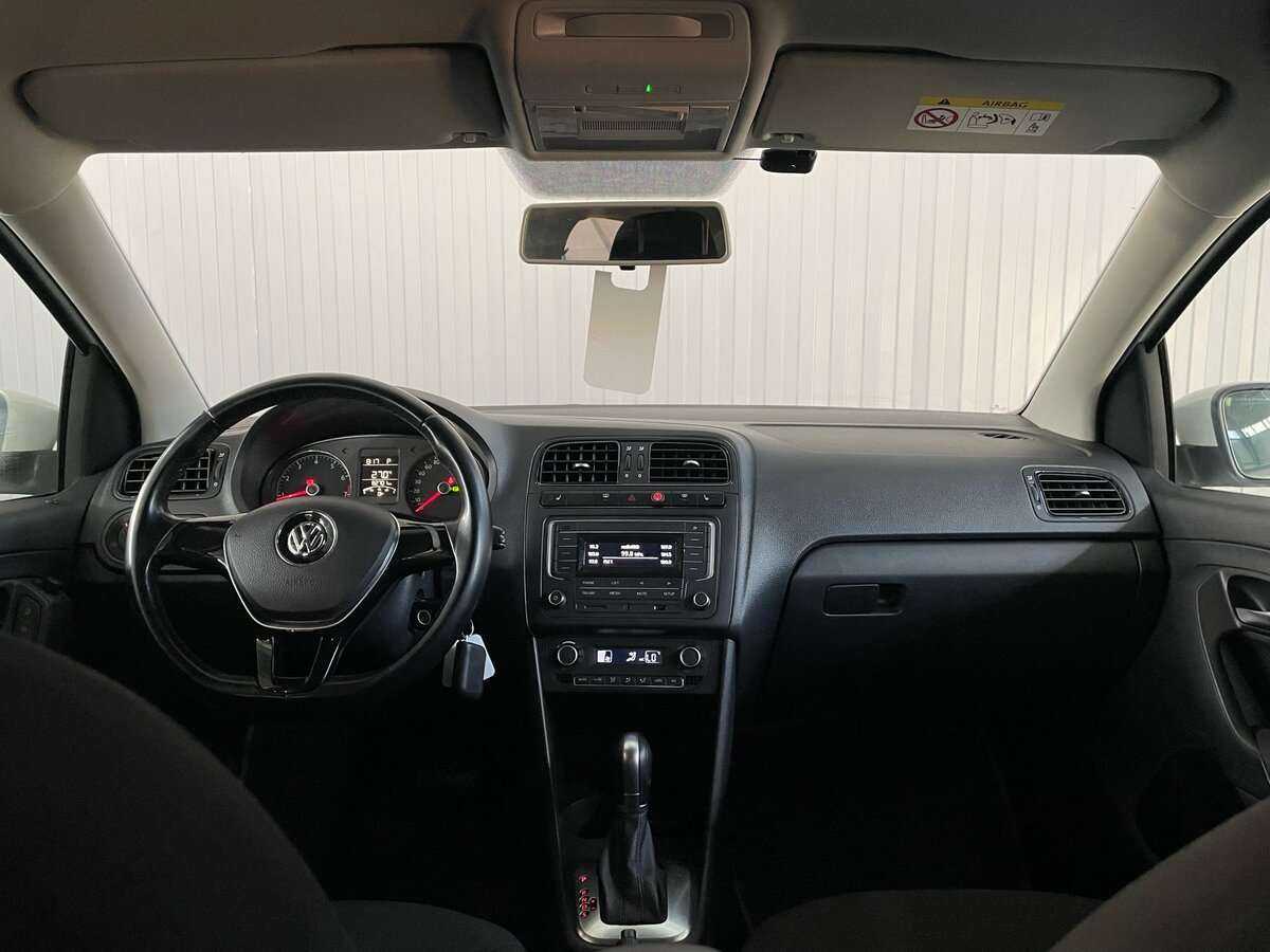 Купить Volkswagen Polo с пробегом. Фото: #8