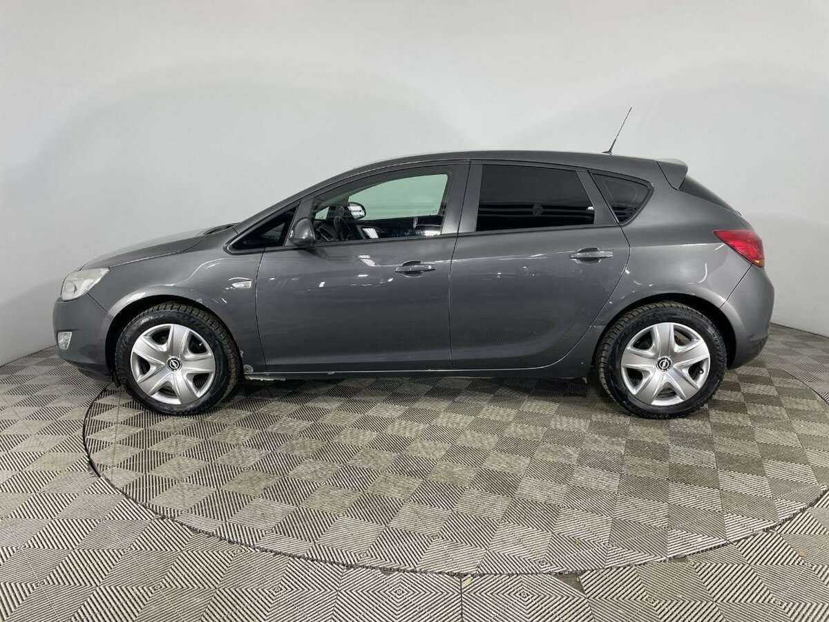 Купить Opel Astra с пробегом. Фото: #4