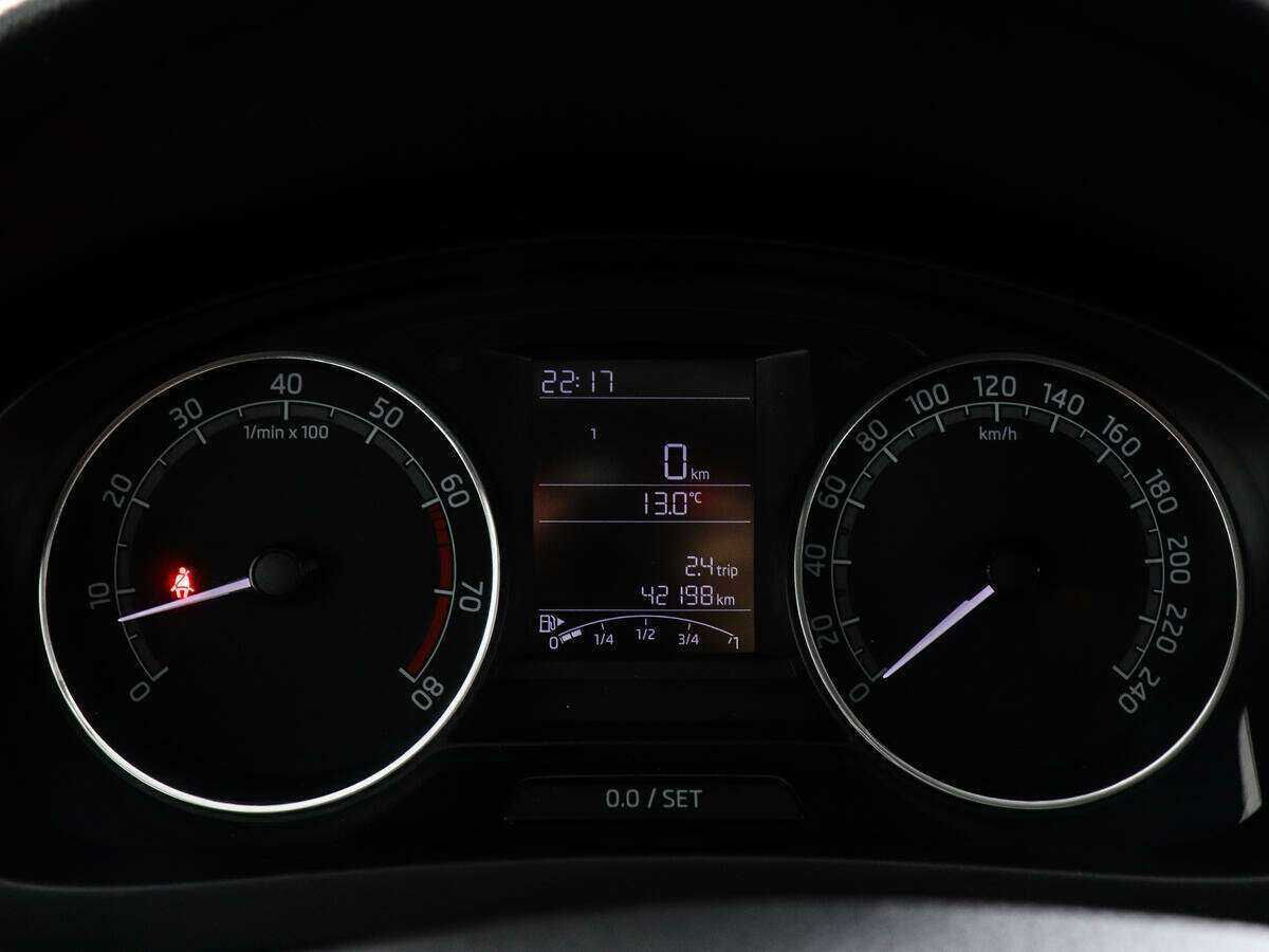 Купить Skoda Rapid с пробегом. Фото: #9