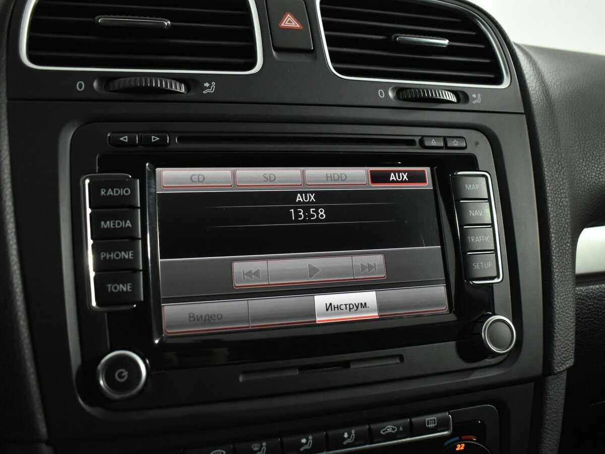 Купить Volkswagen Golf с пробегом. Фото: #16