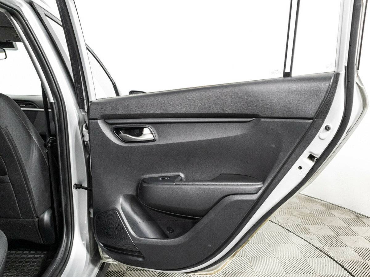 Купить Kia Rio с пробегом. Фото: #27