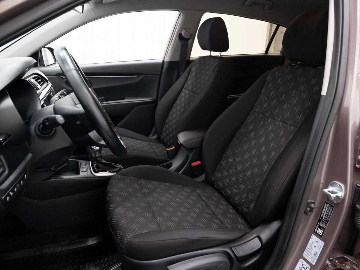 Купить Kia Rio с пробегом. Фото: #7