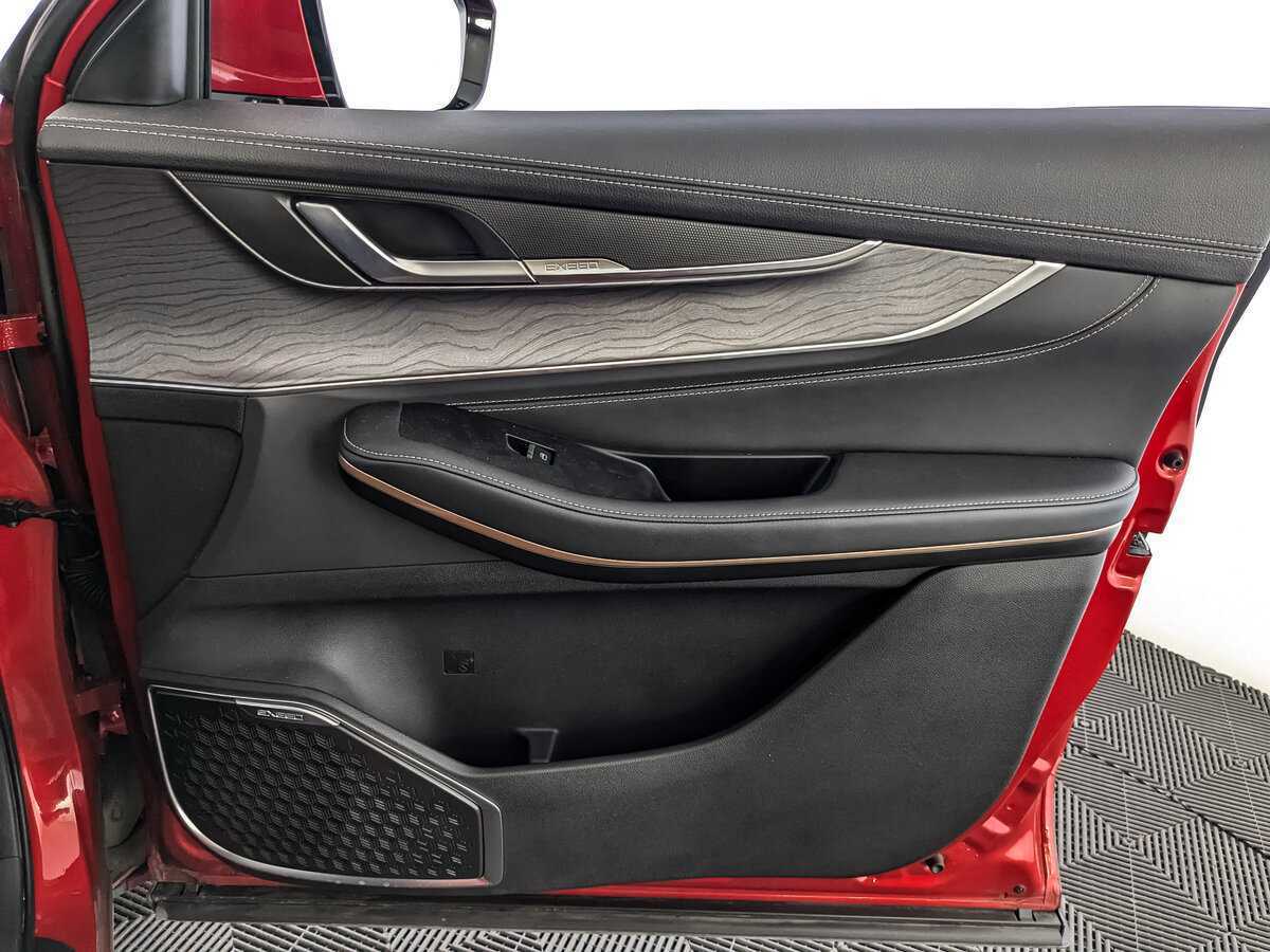 Купить EXEED LX с пробегом. Фото: #23