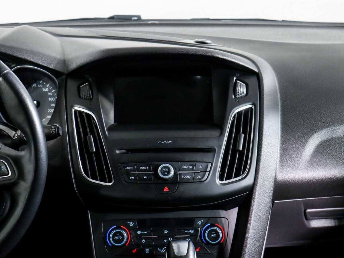 Купить Ford Focus с пробегом. Фото: #10