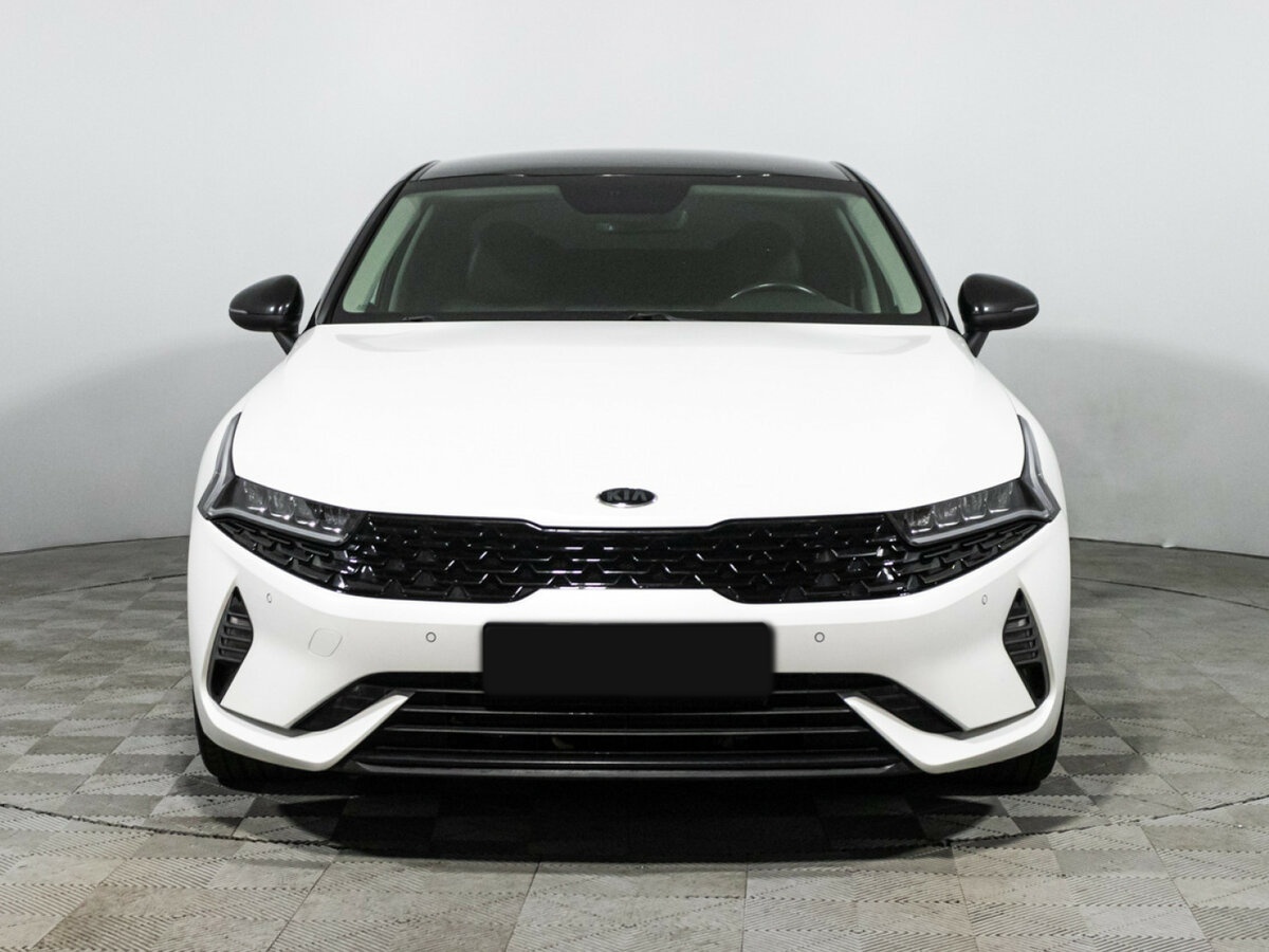 Купить Kia K5 с пробегом. Фото: #1