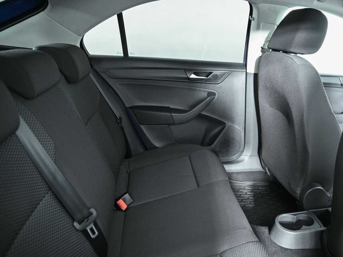 Купить Volkswagen Polo с пробегом. Фото: #12