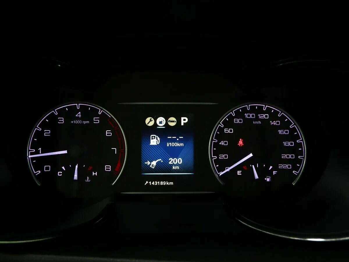 Купить Dongfeng AX7 с пробегом. Фото: #16