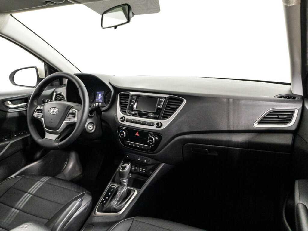 Купить Hyundai Solaris с пробегом. Фото: #8
