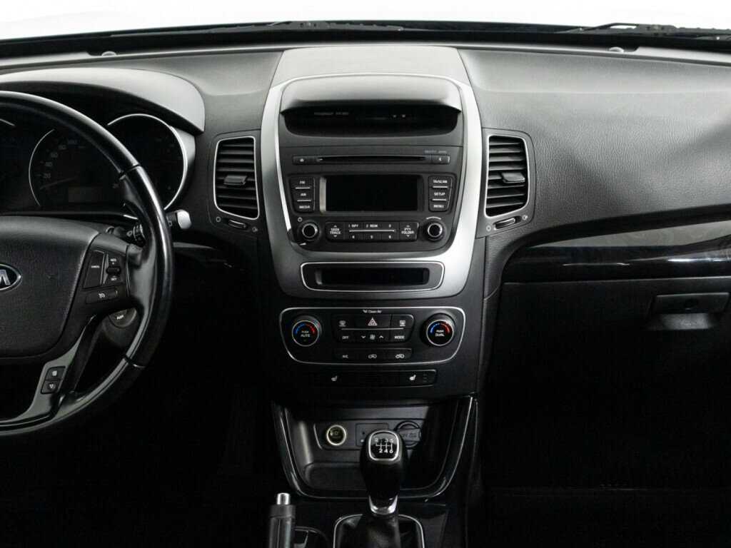 Купить Kia Sorento с пробегом. Фото: #11