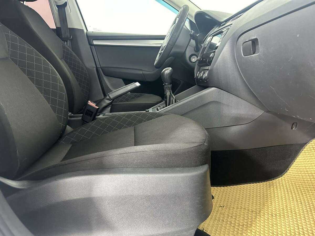 Купить Skoda Octavia с пробегом. Фото: #13