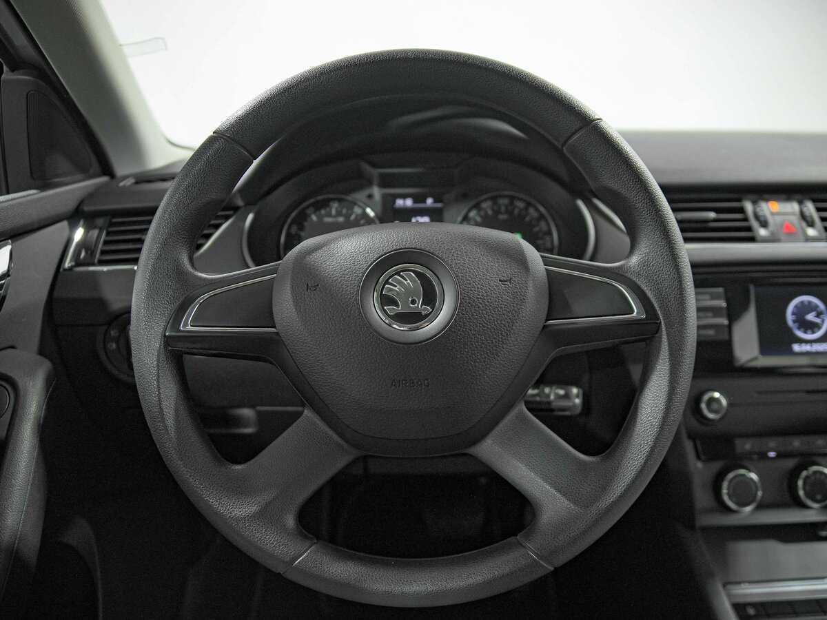 Купить Skoda Octavia с пробегом. Фото: #6