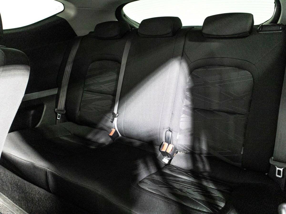 Купить Kia Ceed с пробегом. Фото: #9