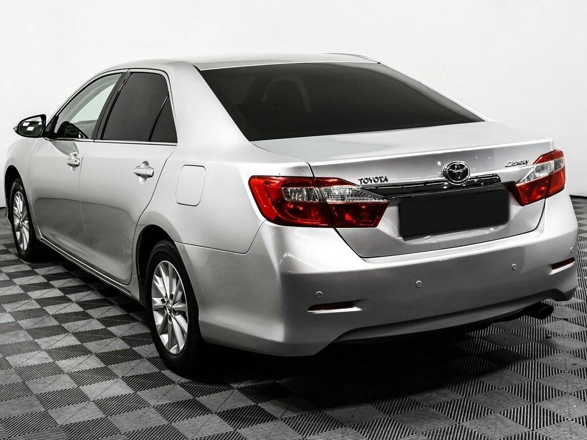 Купить Toyota Camry с пробегом. Фото: #6